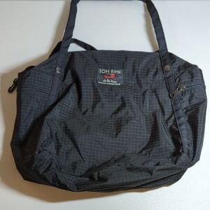 TOM BIHN Pop Tote in 400D Black Halcyon